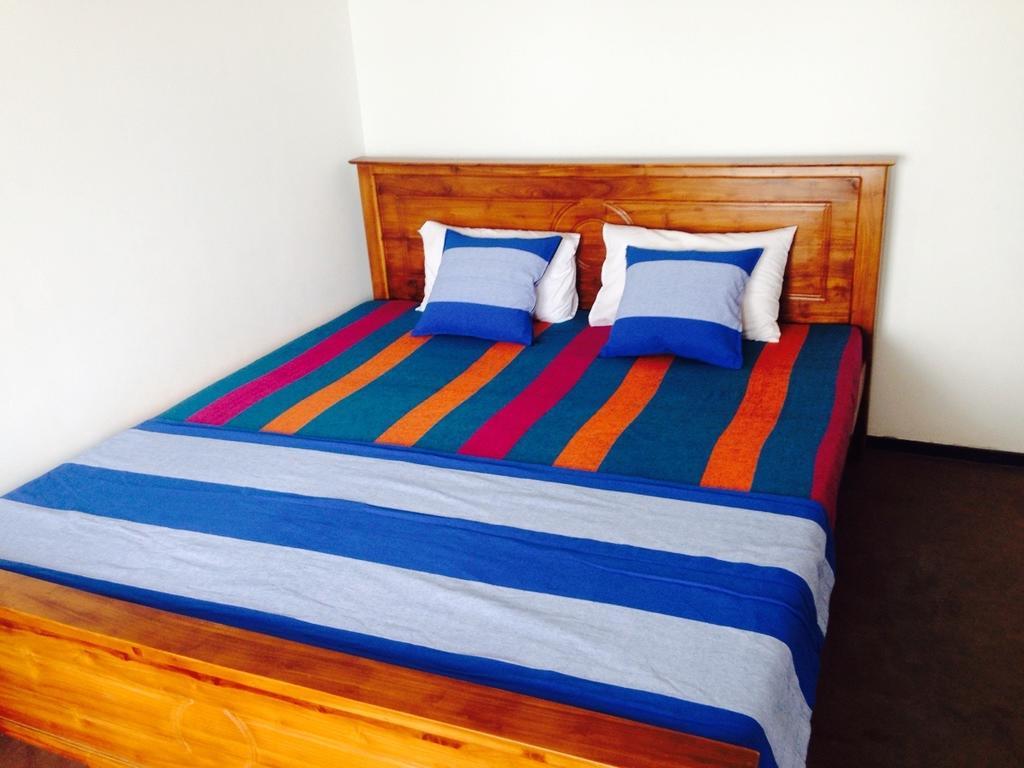 Rainbow Beach Hotel Хіккадува Номер фото