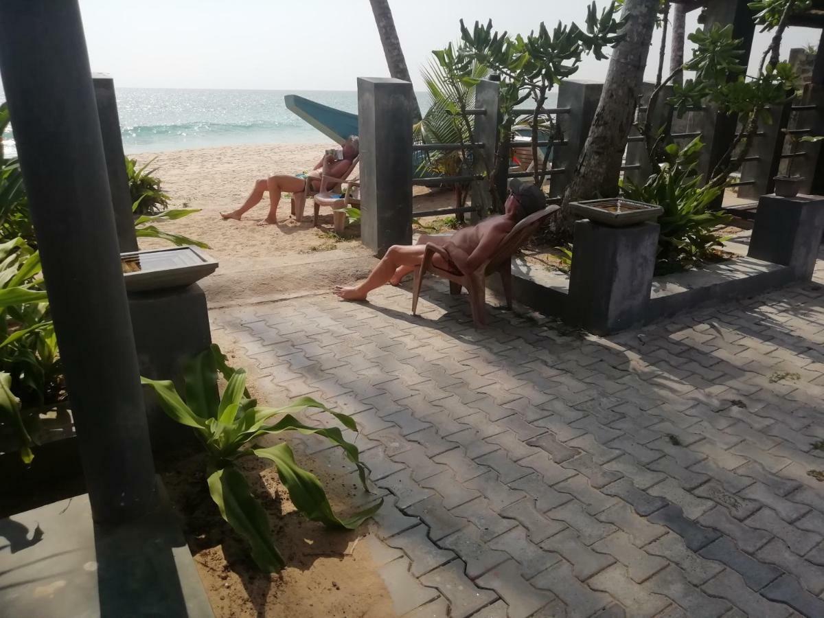 Rainbow Beach Hotel Хіккадува Екстер'єр фото